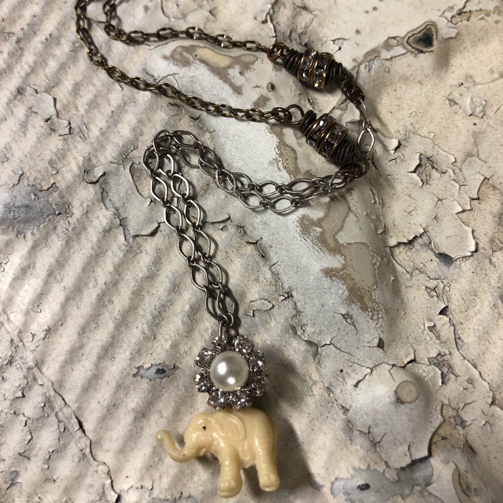 Vintage Cracker Jack Prize Elephant Nacklace